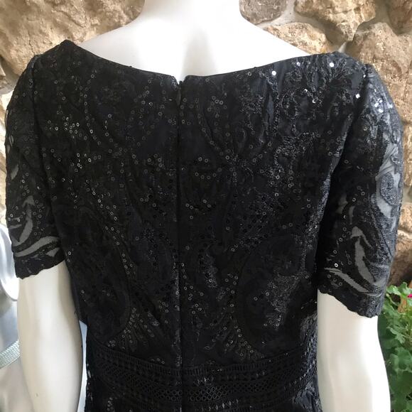 NEW Jasmine B Embroidered Sequin V-Neck Short Sleeve Bridal Dress Size 10 - Picture 3 of 9